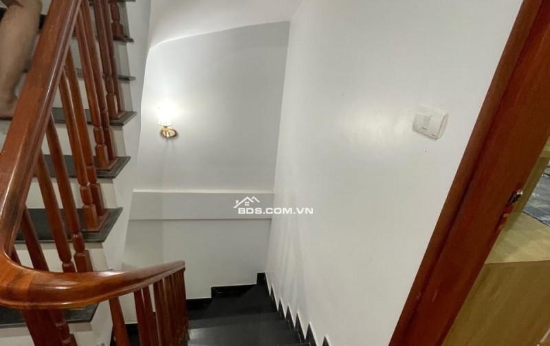 Cho thuê nhà ngõ Phan Đình Giót- Hà Đông, DT 44m, 4 tầng - Giá 12Triệu/tháng - ưu tiên hộ gia đình